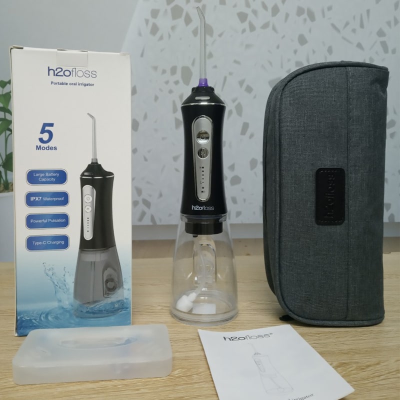 جهاز تنظيف الأسنان بالماء المحمول عن طريق الفم مع 5 أوضاع وسعة بطارية كبيرة عالية التردد-بي 11